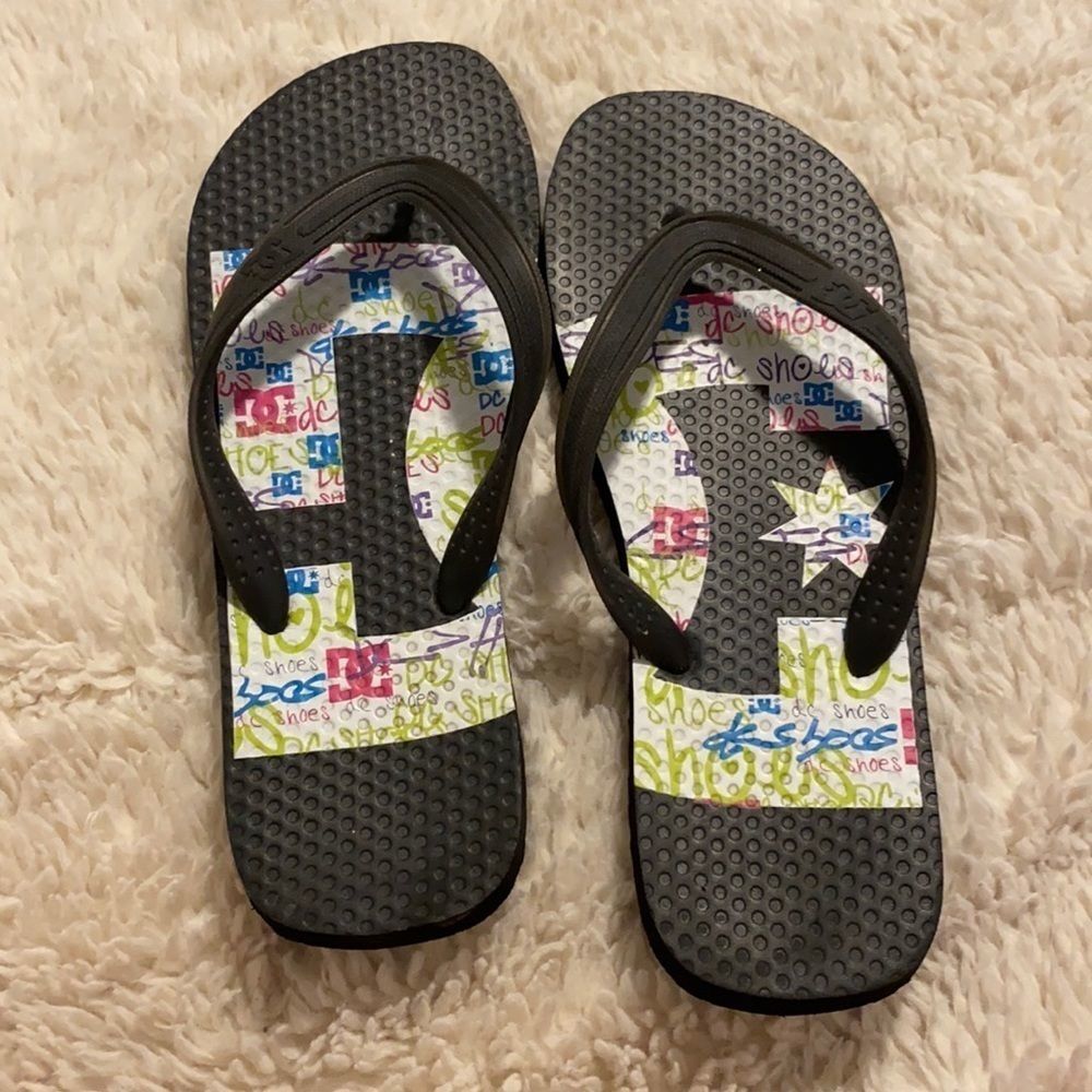 DC Flip Flops Sandals Size 8